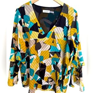 NWOT Calvin Klein flutter sleeve blouse. Size Large.